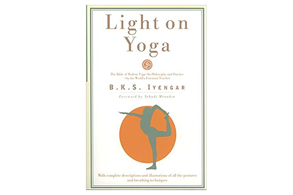 light-on-yoga-the-bible-of-modern-yoga